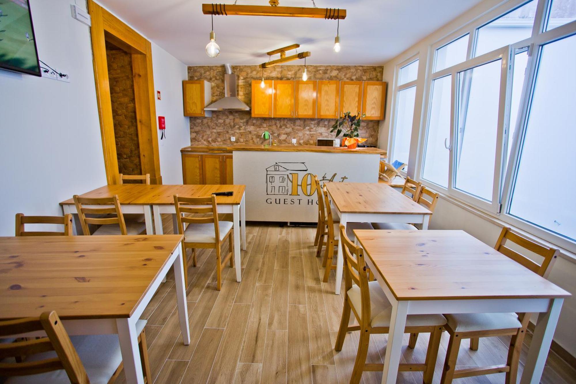 Guest House 10 De Agosto 피게이라다포즈 외부 사진