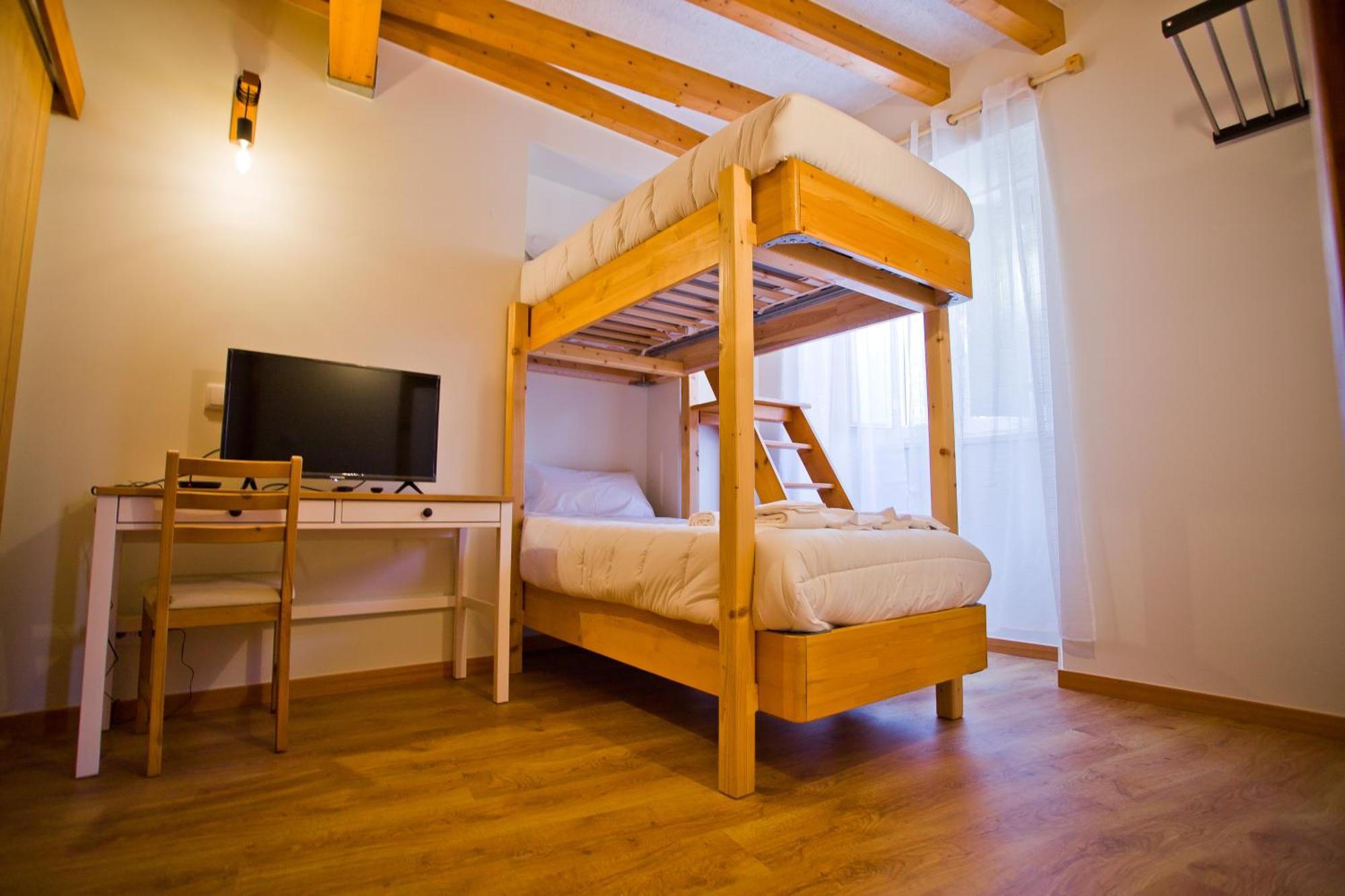 Guest House 10 De Agosto 피게이라다포즈 외부 사진