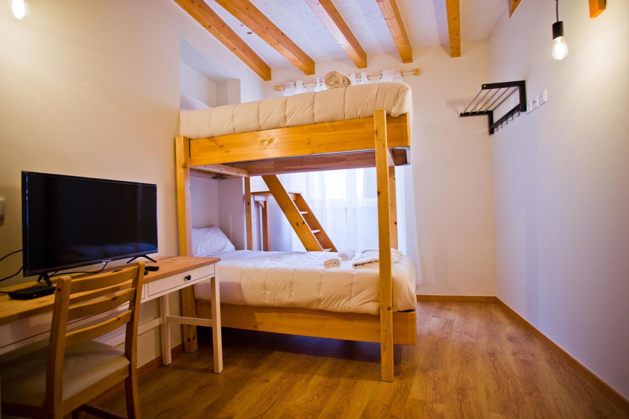 Guest House 10 De Agosto 피게이라다포즈 외부 사진