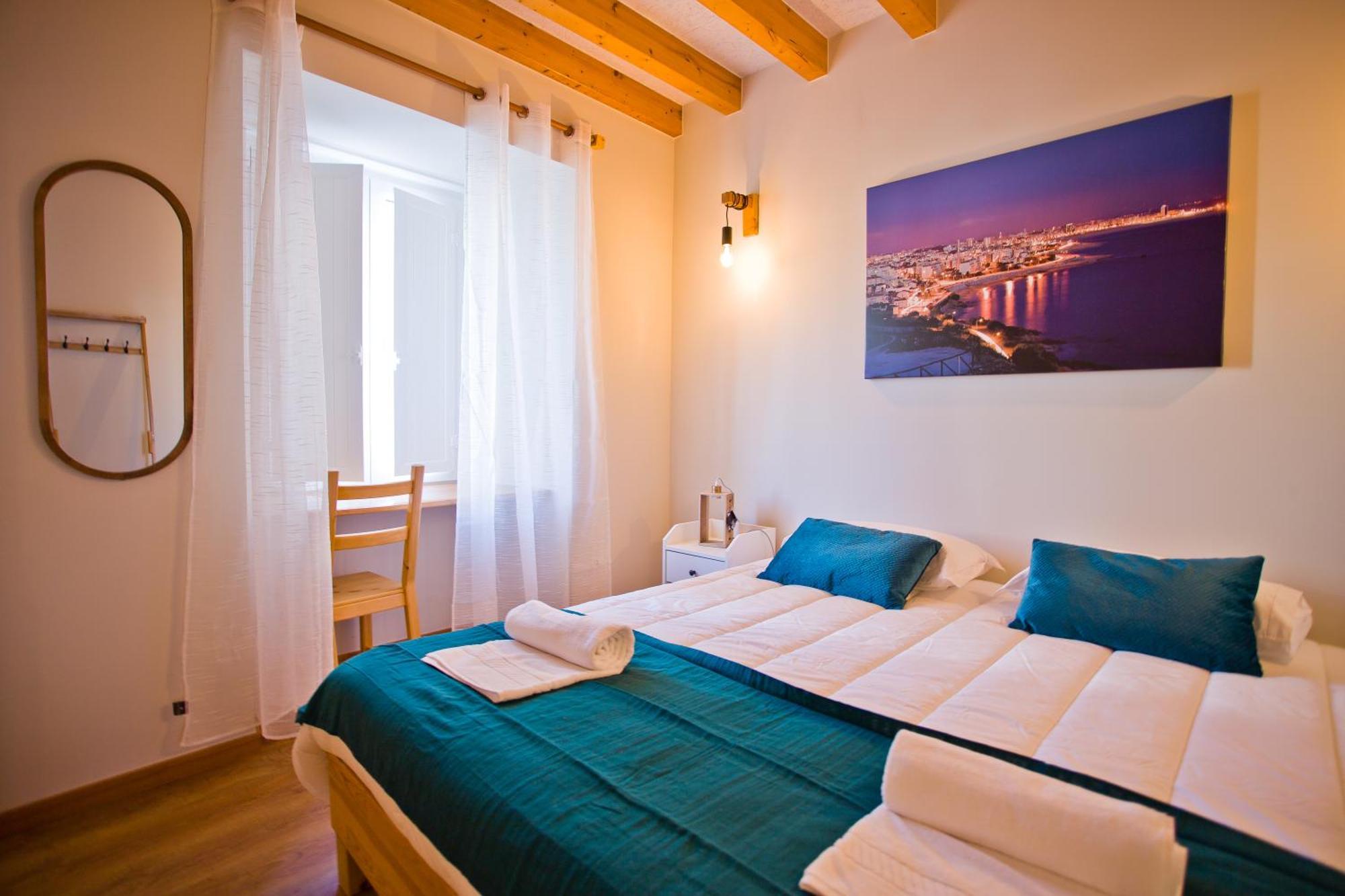 Guest House 10 De Agosto 피게이라다포즈 외부 사진