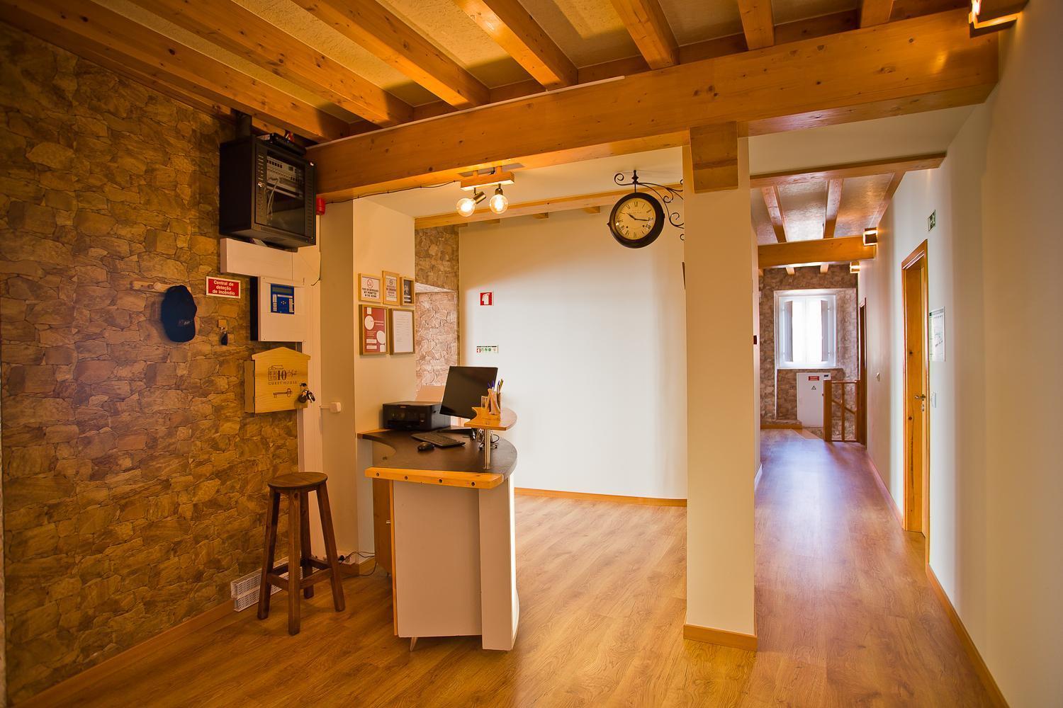 Guest House 10 De Agosto 피게이라다포즈 외부 사진