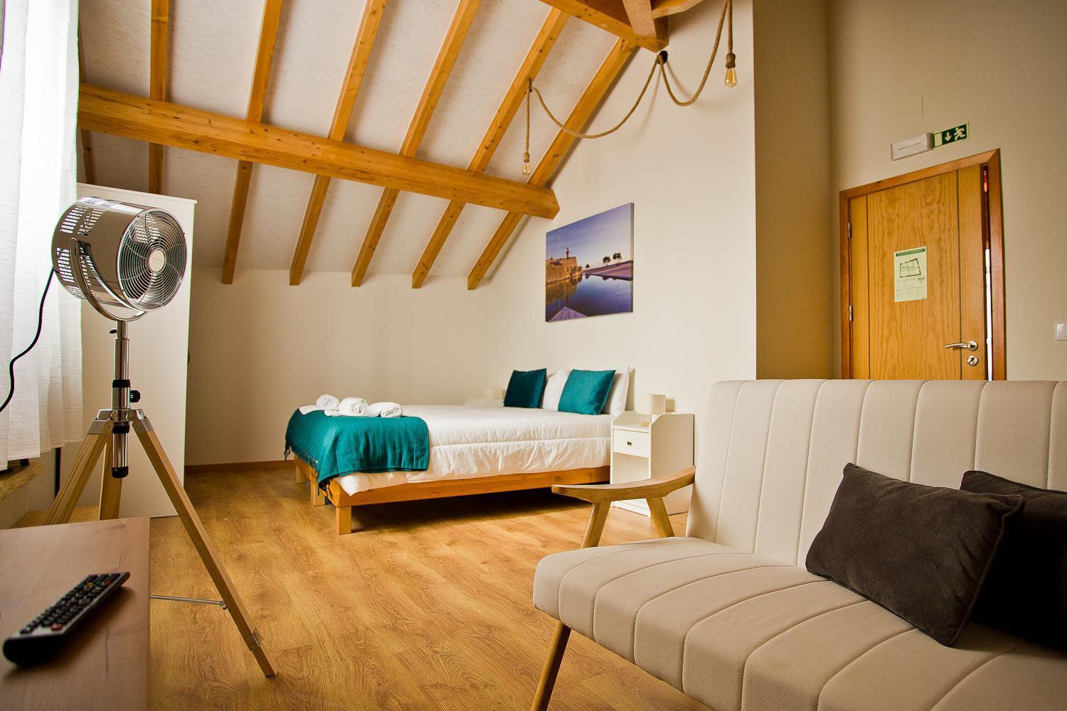 Guest House 10 De Agosto 피게이라다포즈 외부 사진