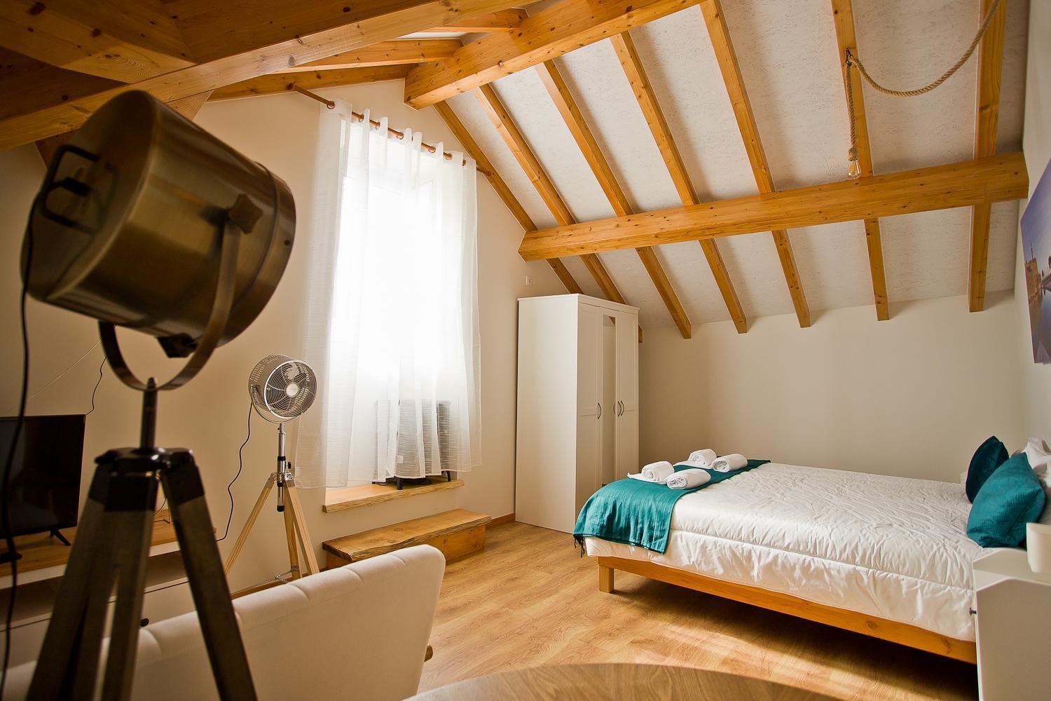 Guest House 10 De Agosto 피게이라다포즈 외부 사진