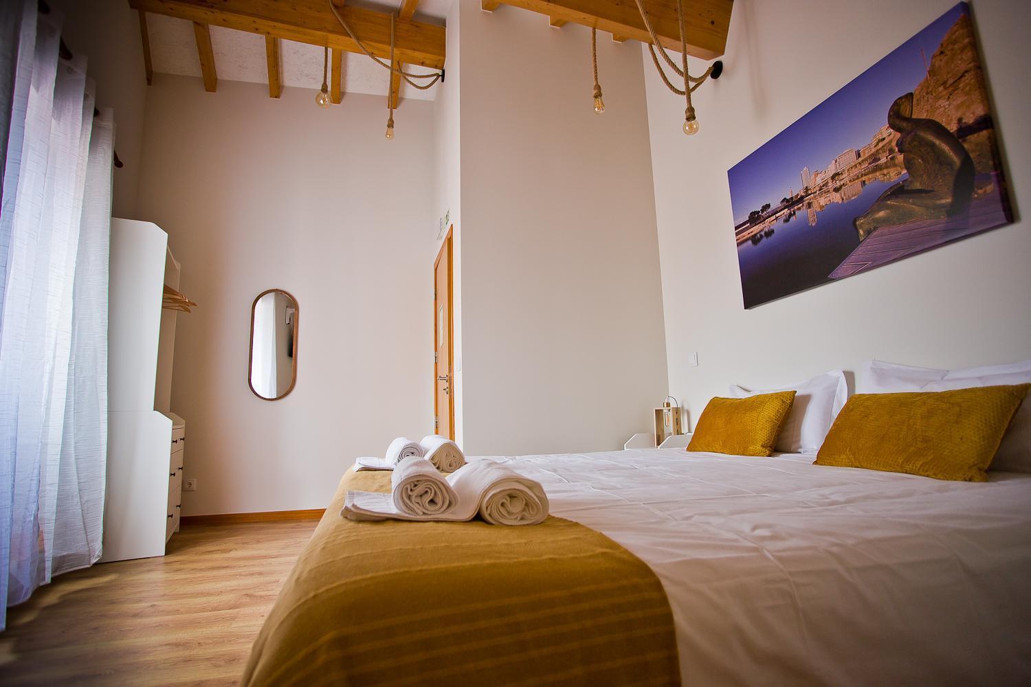 Guest House 10 De Agosto 피게이라다포즈 외부 사진